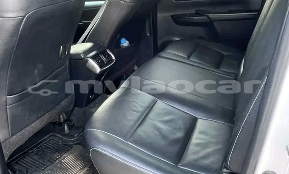 Acheter Occasion Voiture Toyota Hilux Blanc à Vientiane, Vientiane Province Acheter Occasion Voiture Toyota Hilux Blanc à Vientiane, Vientiane Province