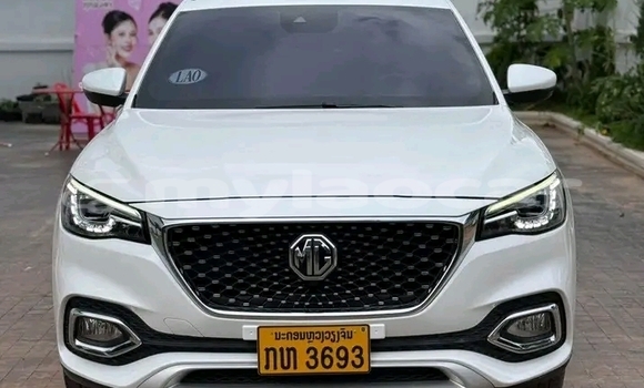 Acheter Occasion Voiture MG GS Blanc à Huayxay, Bokeo Province Acheter Occasion Voiture MG GS Blanc à Huayxay, Bokeo Province