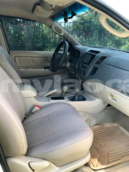 Big with watermark toyota hilux vientiane province vientiane 6631
