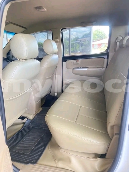 Big with watermark toyota vigo vientiane province vientiane 6633