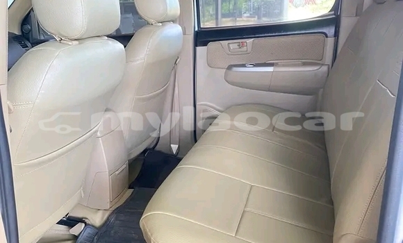 Acheter Occasion Voiture Toyota Vigo Blanc à Vientiane, Vientiane Province Acheter Occasion Voiture Toyota Vigo Blanc à Vientiane, Vientiane Province