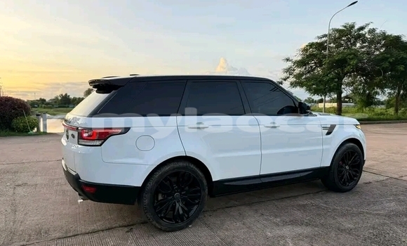 Acheter Occasion Voiture Range Rover Evoque Blanc à Vientiane, Vientiane Province Acheter Occasion Voiture Range Rover Evoque Blanc à Vientiane, Vientiane Province