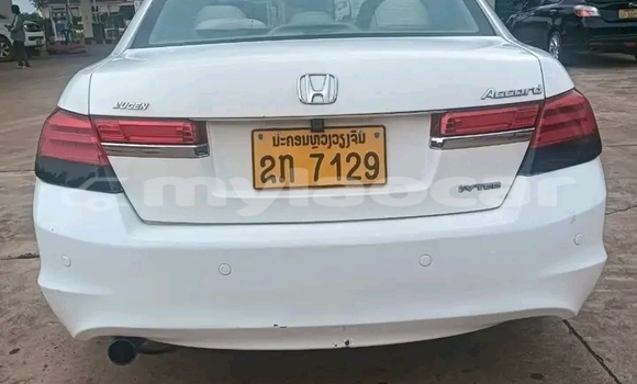 Buy Used Honda Accord White Car in Attapeu in Attapeu Province Buy Used Honda Accord White Car in Attapeu in Attapeu Province