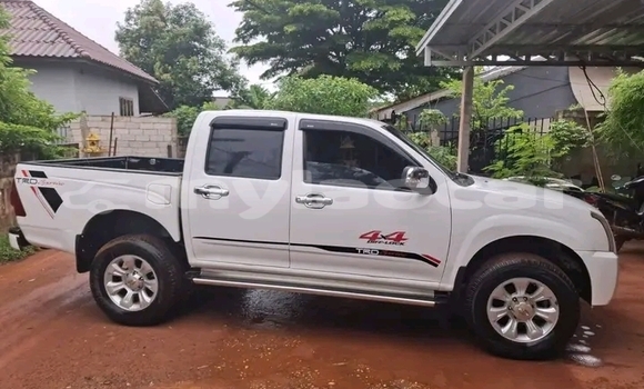 Buy Used Daihatsu Rocky Other Car in Thakek in Khammouan Province Buy Used Daihatsu Rocky Other Car in Thakek in Khammouan Province