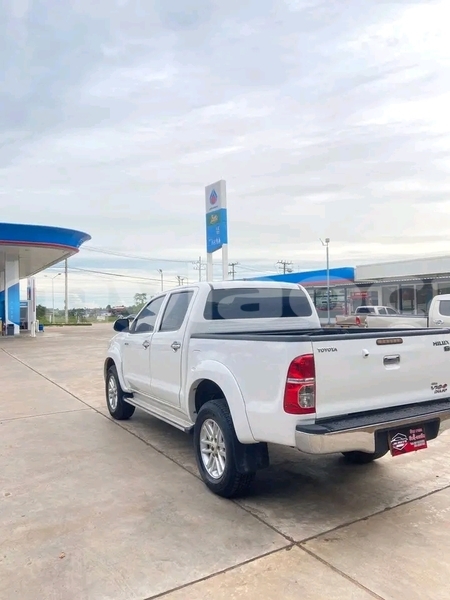 Big with watermark toyota vigo vientiane province vientiane 6643