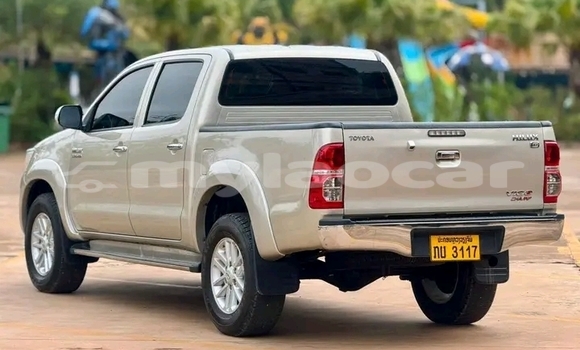 Buy Used Toyota Hilux Other Car in Vientiane in Vientiane Province Buy Used Toyota Hilux Other Car in Vientiane in Vientiane Province
