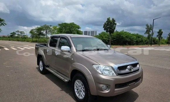 Buy Used Toyota Vigo Green Car in Vientiane in Vientiane Province Buy Used Toyota Vigo Green Car in Vientiane in Vientiane Province