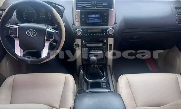 Buy Used Toyota Prado White Car in Vientiane in Vientiane Province Buy Used Toyota Prado White Car in Vientiane in Vientiane Province