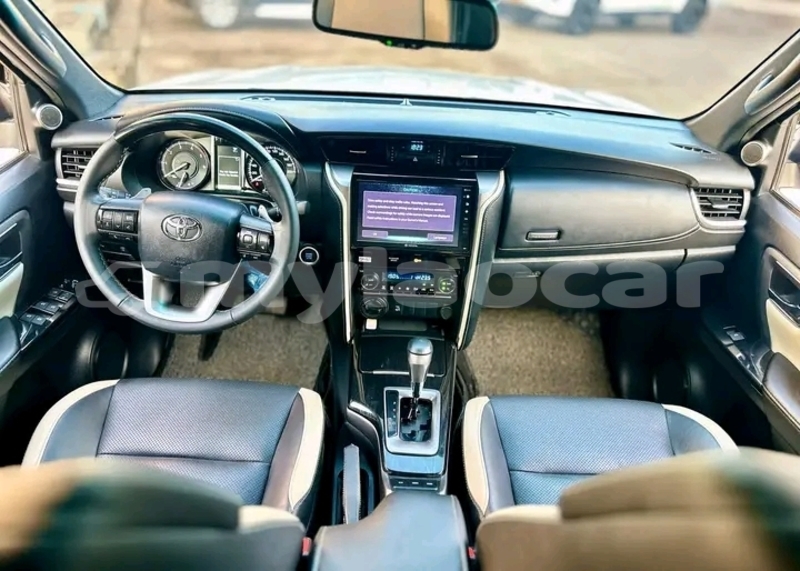 Big with watermark toyota fortuner vientiane province vientiane 6658