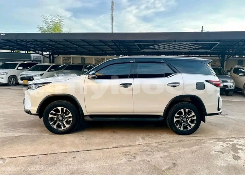 Big with watermark toyota fortuner vientiane province vientiane 6658