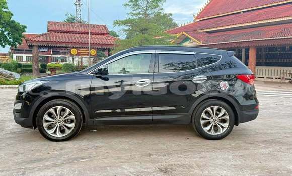 Buy Used Hyundai Santa Fe Other Car in Vientiane in Vientiane Province Buy Used Hyundai Santa Fe Other Car in Vientiane in Vientiane Province