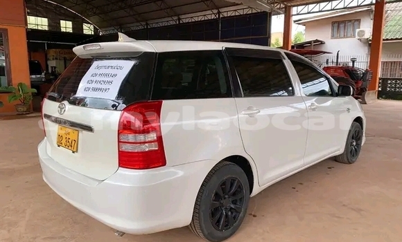 ຊື້ ໃຊ້ແລ້ວ Hyundai Accent White ລົດ ໃນ Attapeu ໃນ Attapeu Province ຊື້ ໃຊ້ແລ້ວ Hyundai Accent White ລົດ ໃນ Attapeu ໃນ Attapeu Province