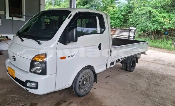 ຊື້ ໃຊ້ແລ້ວ Hyundai Getz White ລົດ ໃນ Attapeu ໃນ Attapeu Province ຊື້ ໃຊ້ແລ້ວ Hyundai Getz White ລົດ ໃນ Attapeu ໃນ Attapeu Province