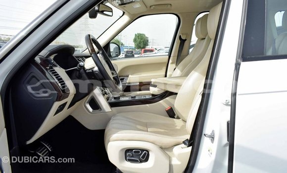 Buy Import Land Rover Range Rover White Car in Import - Dubai in Attapeu Province Buy Import Land Rover Range Rover White Car in Import - Dubai in Attapeu Province