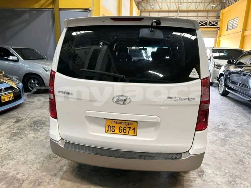 Big with watermark hyundai starex khammouan province thakek 6681