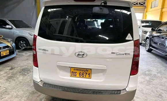 Buy Used Hyundai Starex White Car in Thakek in Khammouan Province Buy Used Hyundai Starex White Car in Thakek in Khammouan Province