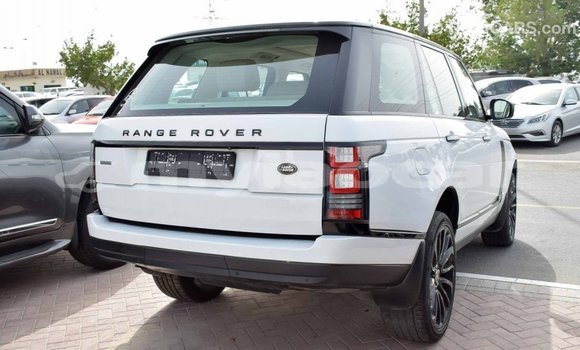 Buy Import Land Rover Range Rover White Car in Import - Dubai in Attapeu Province Buy Import Land Rover Range Rover White Car in Import - Dubai in Attapeu Province
