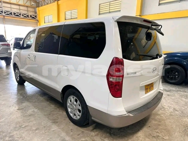 Big with watermark hyundai starex khammouan province thakek 6681