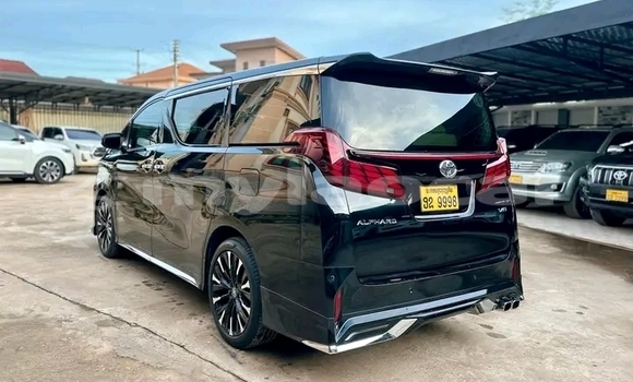 ຊື້ ໃຊ້ແລ້ວ Toyota Alphard Black ລົດ ໃນ Thakhek ໃນ Khammouan Province ຊື້ ໃຊ້ແລ້ວ Toyota Alphard Black ລົດ ໃນ Thakhek ໃນ Khammouan Province