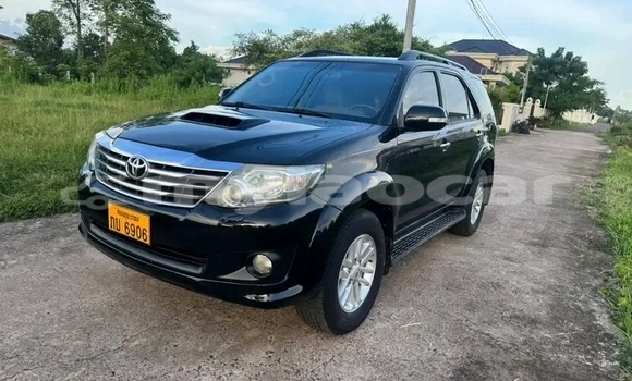 ຊື້ ໃຊ້ແລ້ວ Toyota Fortuner Black ລົດ ໃນ Luang Namtha ໃນ Luang Namtha Province ຊື້ ໃຊ້ແລ້ວ Toyota Fortuner Black ລົດ ໃນ Luang Namtha ໃນ Luang Namtha Province