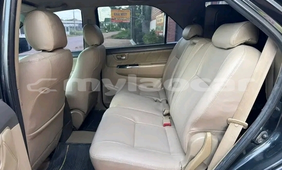 ຊື້ ໃຊ້ແລ້ວ Toyota Fortuner Black ລົດ ໃນ Luang Namtha ໃນ Luang Namtha Province ຊື້ ໃຊ້ແລ້ວ Toyota Fortuner Black ລົດ ໃນ Luang Namtha ໃນ Luang Namtha Province