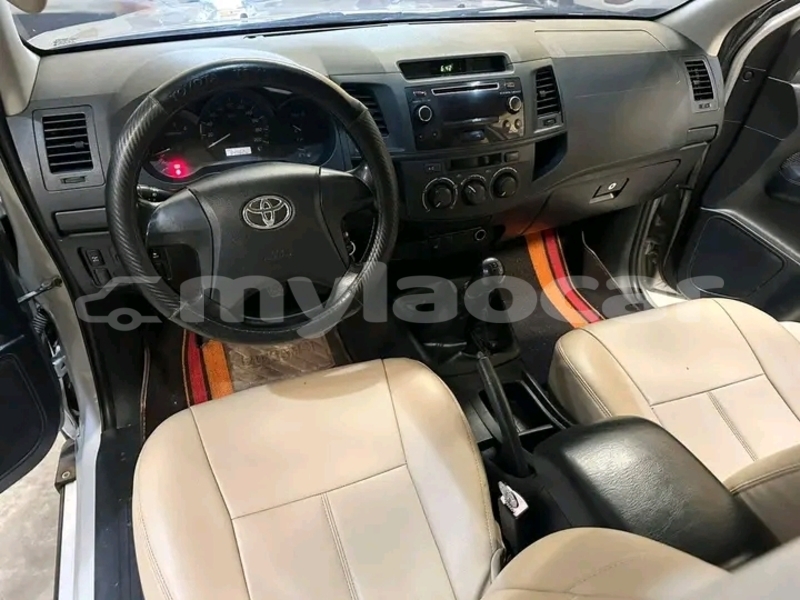 Big with watermark toyota hilux vientiane province vientiane 6700