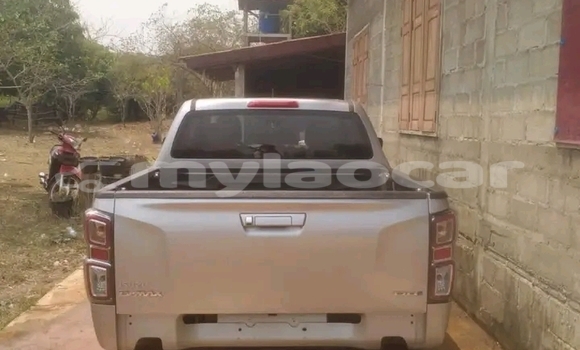 Buy Used Toyota Hilux Other Car in Sekong in Xékong Province Buy Used Toyota Hilux Other Car in Sekong in Xékong Province