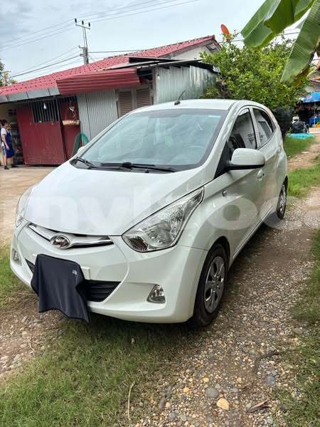 Big with watermark toyota vitz vientiane province vientiane 6713
