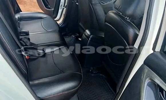 Buy Used Toyota Axio White Car in Attapeu in Attapeu Province