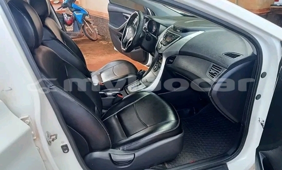 ຊື້ ໃຊ້ແລ້ວ Toyota Axio White ລົດ ໃນ Attapeu ໃນ Attapeu Province ຊື້ ໃຊ້ແລ້ວ Toyota Axio White ລົດ ໃນ Attapeu ໃນ Attapeu Province