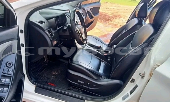 ຊື້ ໃຊ້ແລ້ວ Toyota Axio White ລົດ ໃນ Attapeu ໃນ Attapeu Province ຊື້ ໃຊ້ແລ້ວ Toyota Axio White ລົດ ໃນ Attapeu ໃນ Attapeu Province