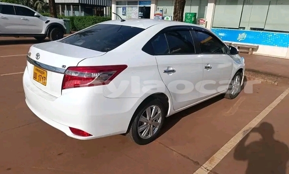ຊື້ ໃຊ້ແລ້ວ Toyota Vios White ລົດ ໃນ Huayxay ໃນ Bokeo Province ຊື້ ໃຊ້ແລ້ວ Toyota Vios White ລົດ ໃນ Huayxay ໃນ Bokeo Province