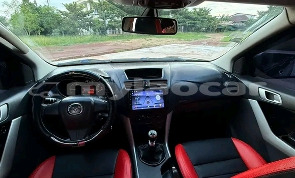 ຊື້ ໃຊ້ແລ້ວ Toyota Hilux Surf Black ລົດ ໃນ Vientiane ໃນ Vientiane Province ຊື້ ໃຊ້ແລ້ວ Toyota Hilux Surf Black ລົດ ໃນ Vientiane ໃນ Vientiane Province