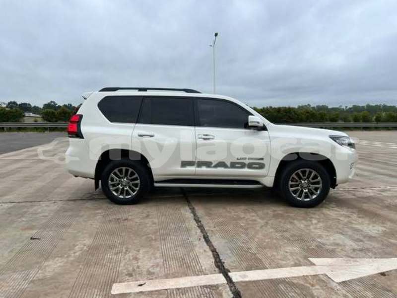 Big with watermark toyota prado vientiane province vientiane 6722