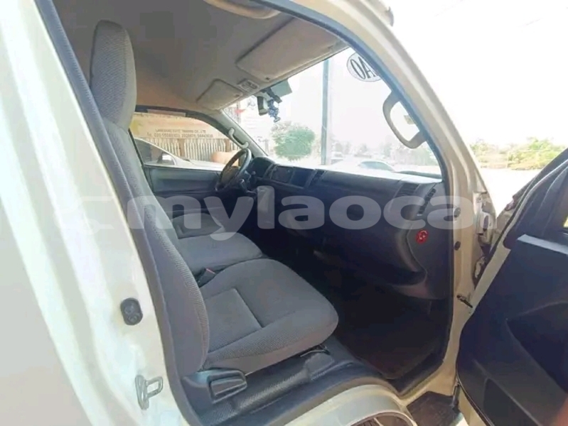 Big with watermark toyota hiace bokeo province ban houayxay 6724