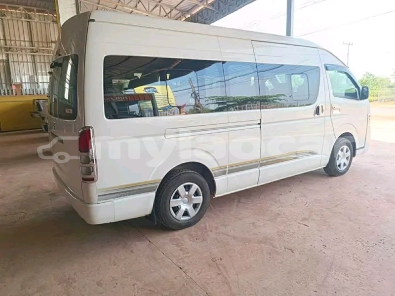 Big with watermark toyota hiace bokeo province ban houayxay 6724