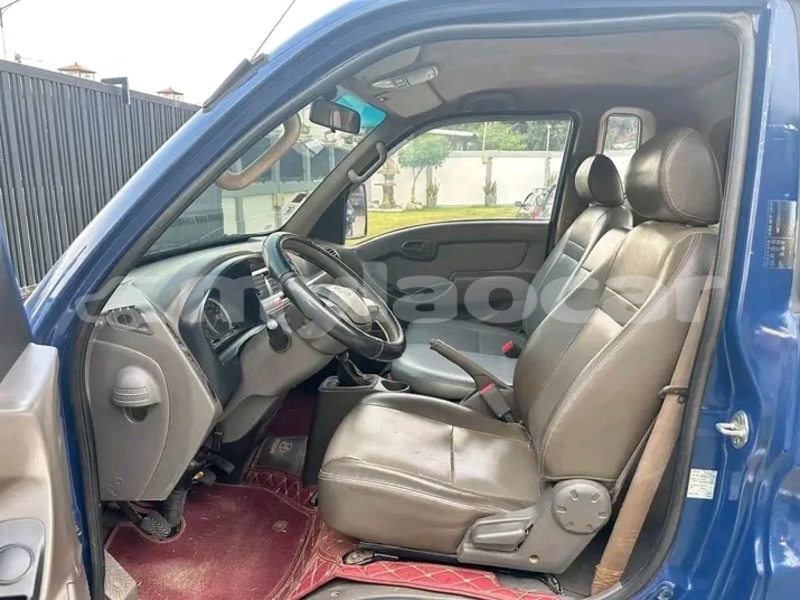 Big with watermark hyundai h1 louangphabang province luang prabang 6725