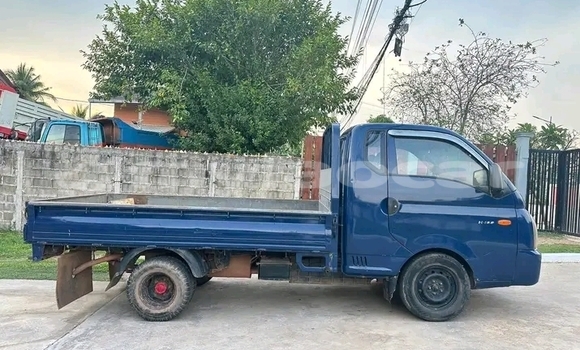 ຊື້ ໃຊ້ແລ້ວ Hyundai H1 Green ລົດ ໃນ Luang Prabang ໃນ Louangphabang Province ຊື້ ໃຊ້ແລ້ວ Hyundai H1 Green ລົດ ໃນ Luang Prabang ໃນ Louangphabang Province