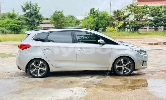 ຊື້ ໃຊ້ແລ້ວ Jeep Liberty (Patriot) White ລົດ ໃນ Thakhek ໃນ Khammouan Province ຊື້ ໃຊ້ແລ້ວ Jeep Liberty (Patriot) White ລົດ ໃນ Thakhek ໃນ Khammouan Province