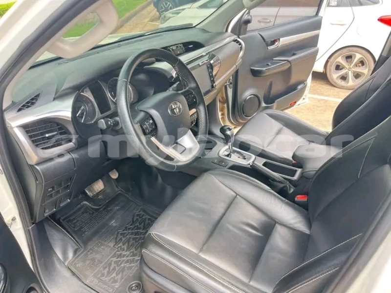 Big with watermark toyota hilux khammouan province thakhek 6730