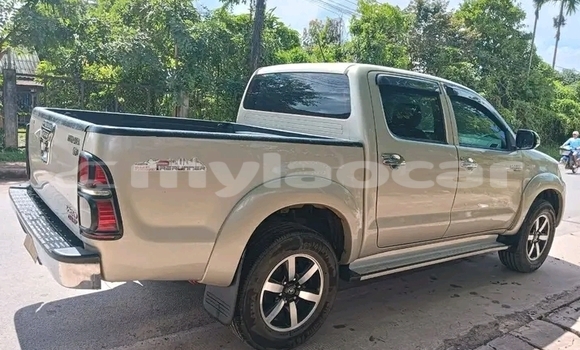 ຊື້ ໃຊ້ແລ້ວ Toyota Vigo Silver ລົດ ໃນ Thakek ໃນ Khammouan Province ຊື້ ໃຊ້ແລ້ວ Toyota Vigo Silver ລົດ ໃນ Thakek ໃນ Khammouan Province