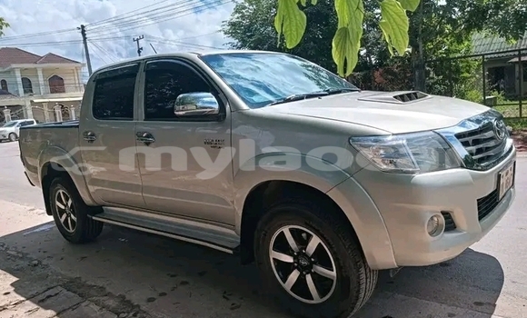 ຊື້ ໃຊ້ແລ້ວ Toyota Vigo Silver ລົດ ໃນ Thakek ໃນ Khammouan Province ຊື້ ໃຊ້ແລ້ວ Toyota Vigo Silver ລົດ ໃນ Thakek ໃນ Khammouan Province