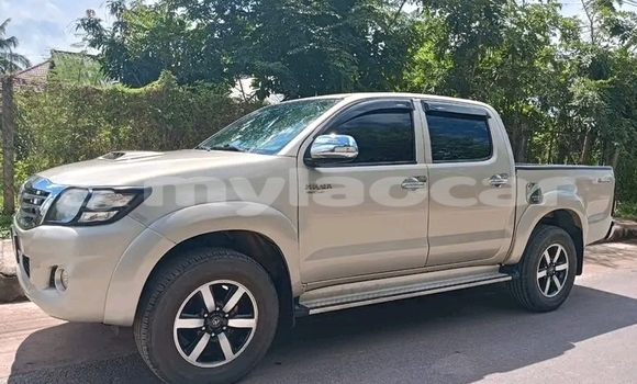 ຊື້ ໃຊ້ແລ້ວ Toyota Vigo Silver ລົດ ໃນ Thakek ໃນ Khammouan Province ຊື້ ໃຊ້ແລ້ວ Toyota Vigo Silver ລົດ ໃນ Thakek ໃນ Khammouan Province