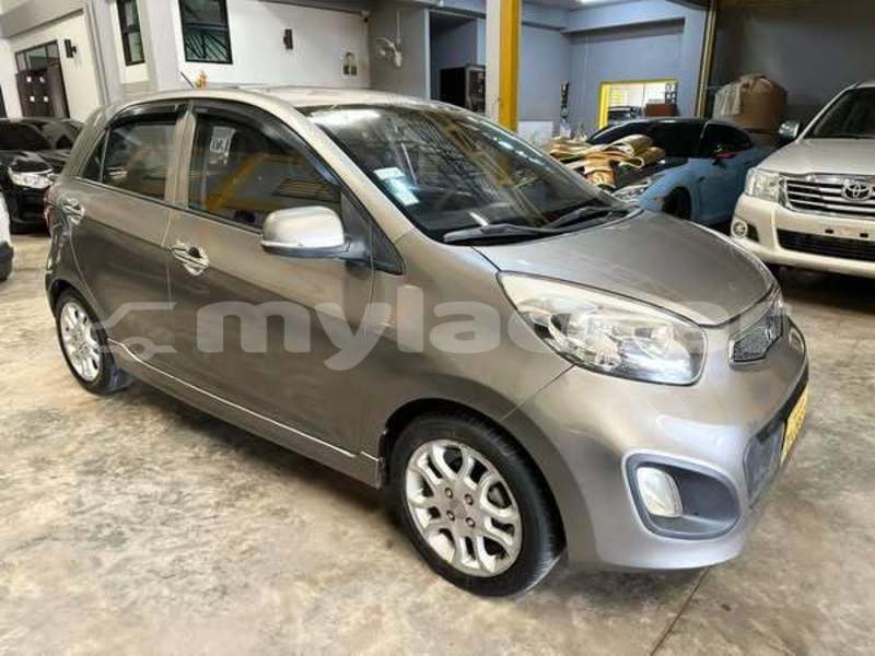 Big with watermark kia carnival vientiane province vientiane 6738