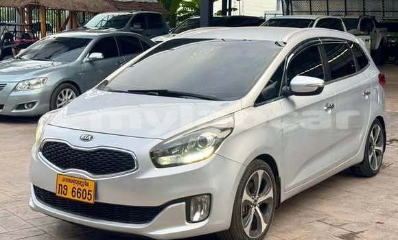 Acheter Occasion Voiture Kia Carens Autre à Vientiane, Vientiane Province Acheter Occasion Voiture Kia Carens Autre à Vientiane, Vientiane Province