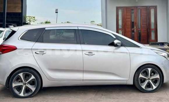 Acheter Occasion Voiture Kia Carens Autre à Vientiane, Vientiane Province Acheter Occasion Voiture Kia Carens Autre à Vientiane, Vientiane Province