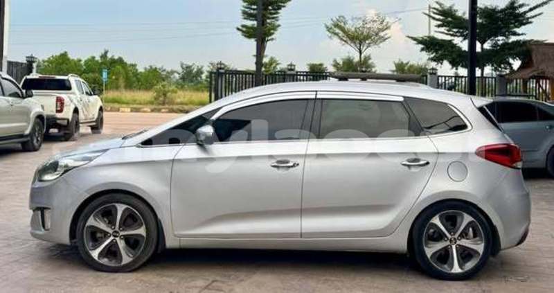 Big with watermark kia carens vientiane province vientiane 6741