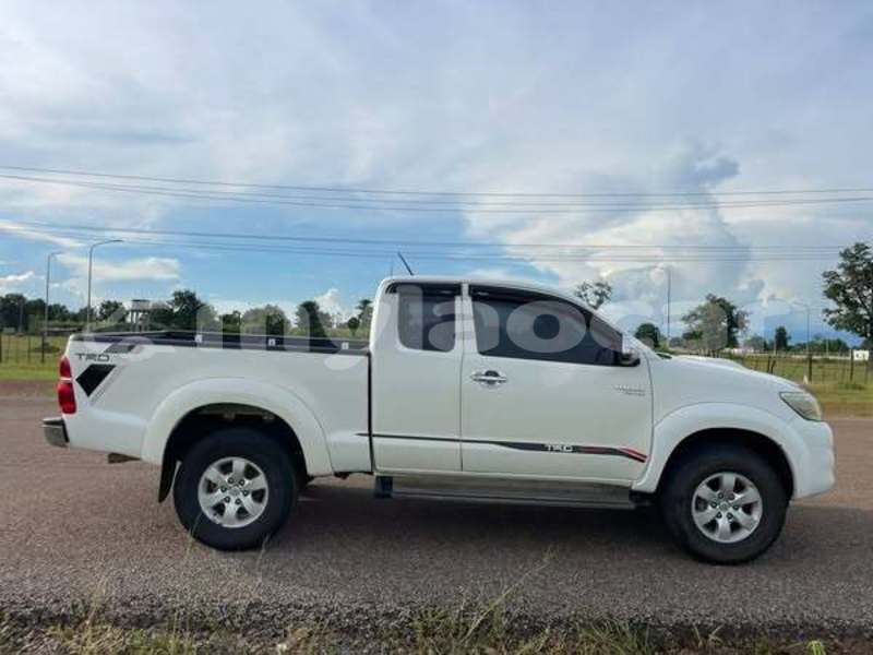 Big with watermark toyota vigo vientiane province vientiane 6748
