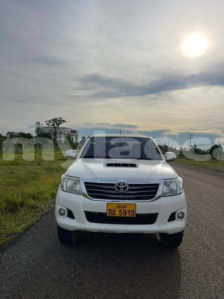 Big with watermark toyota vigo vientiane province vientiane 6748