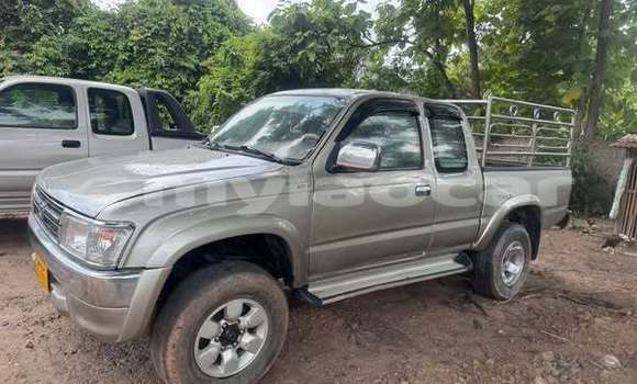 Buy Used Toyota RAV4 Other Car in Vientiane in Vientiane Province Buy Used Toyota RAV4 Other Car in Vientiane in Vientiane Province